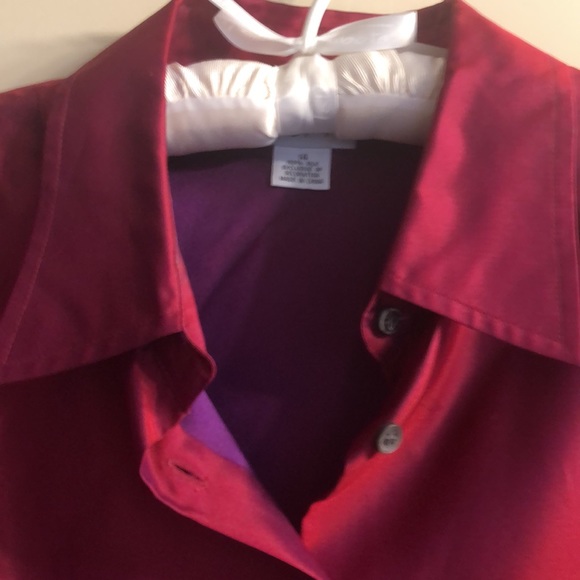 Ann Taylor Loft marooned color with floral decorative hemline 100% silk top - Picture 2 of 4